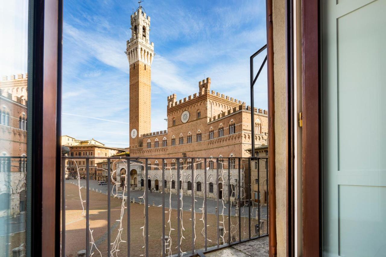 The Balcony Suite - Affaccio Su Piazza Del Campo Siena Exterior foto